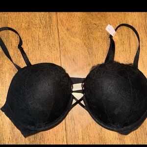 NWT Victoria’s Secret Push Up Bra